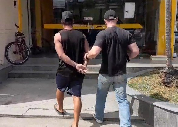 Polícia Civil prende agressor que invadiu casa e atacou ex-companheira em Duque de Caxias